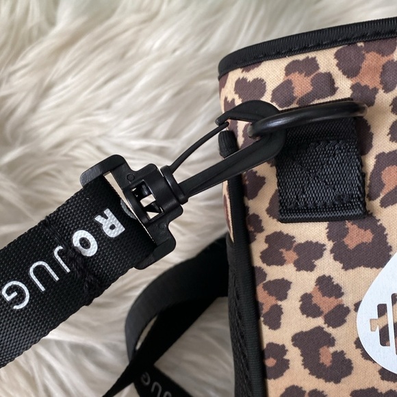 Hydro jug leopard print drink cup holder - Picture 10 of 11